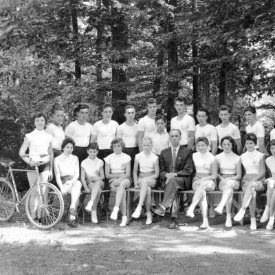 Gruppenfoto der Reigenfahrer, 1955